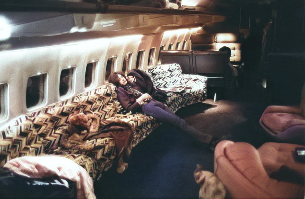 the-starship-long-couch